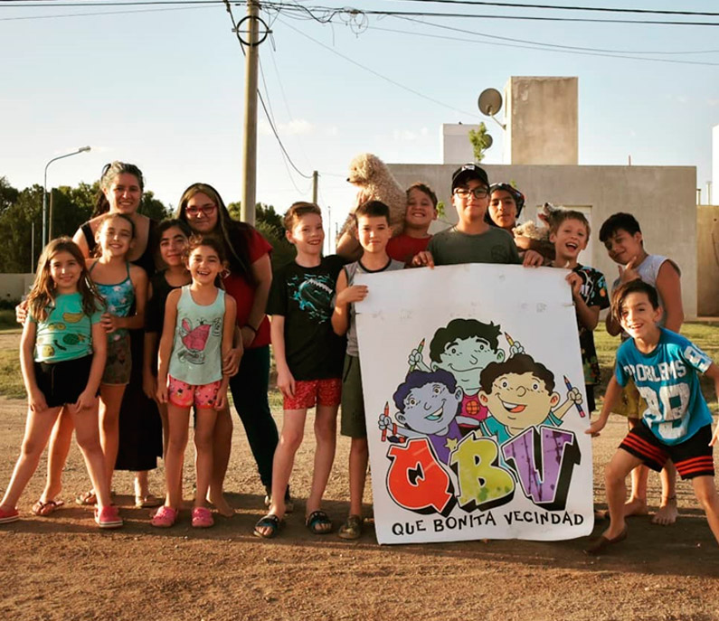 Los referentes judiciales de Oliva fortalecen el derecho a la educación con una acción solidaria